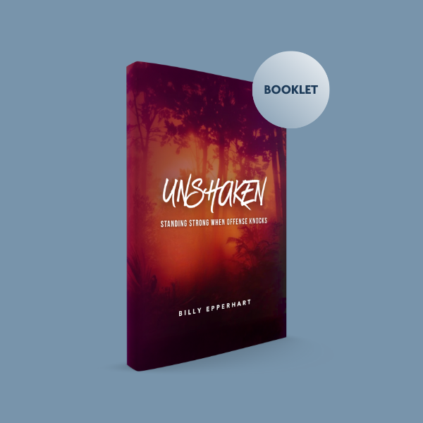 Run Your Race S8RR - Unshaken: Standing Strong When Offense Knocks - Booklet